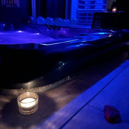 La suite Grenoble spa jacuzzi et sauna privatif Esterno foto