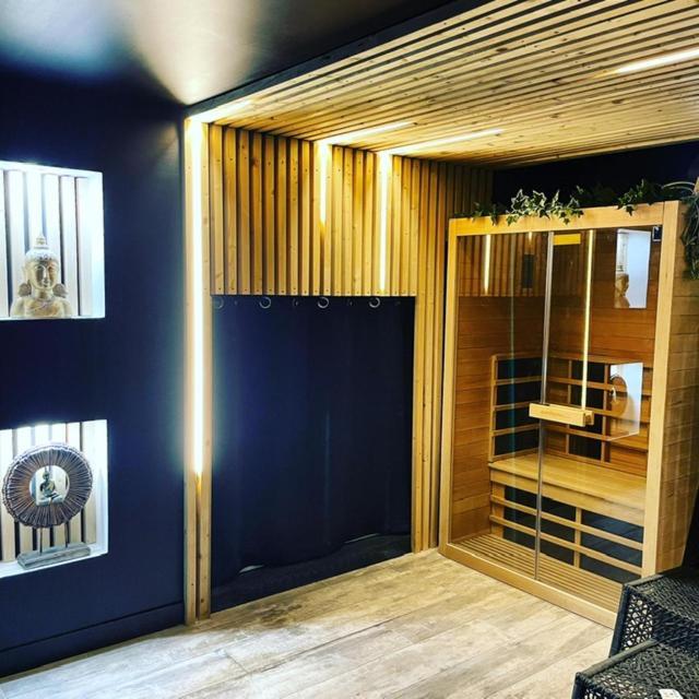 La suite Grenoble spa jacuzzi et sauna privatif Esterno foto
