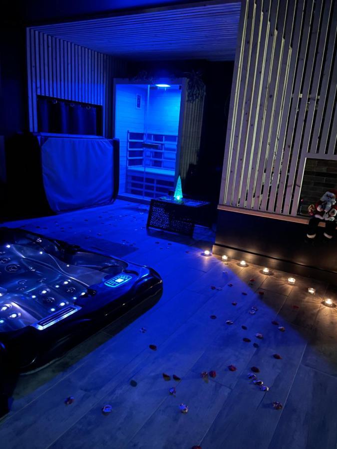La suite Grenoble spa jacuzzi et sauna privatif Esterno foto